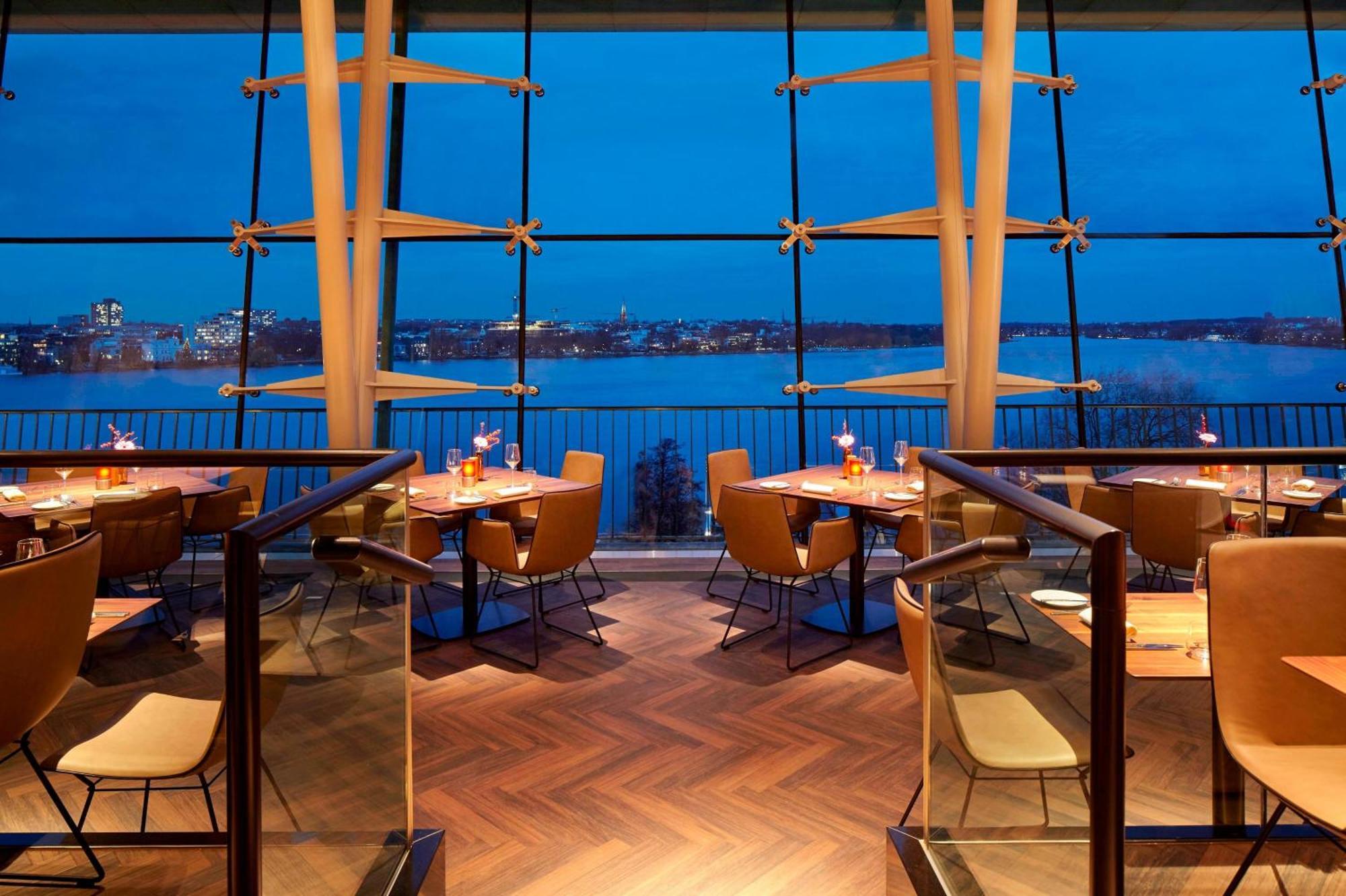 Le Meridien Hamburg Zewnętrze zdjęcie Restaurant